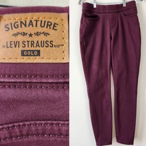 Signature by Levi Gold Women Size 6 Shaping pull‎ on Skinny Pants Plum Wine
